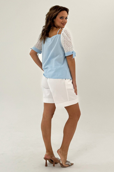 Летняя блузка с кружевными вставками и рукавами-фонариками Condra 16058 голубой - фото 6