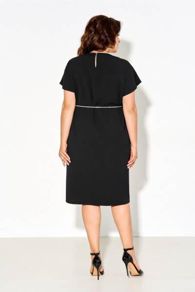 Черное платье полуприлегающего силуэта с капельным вырезом IVA 1616 - фото 2
