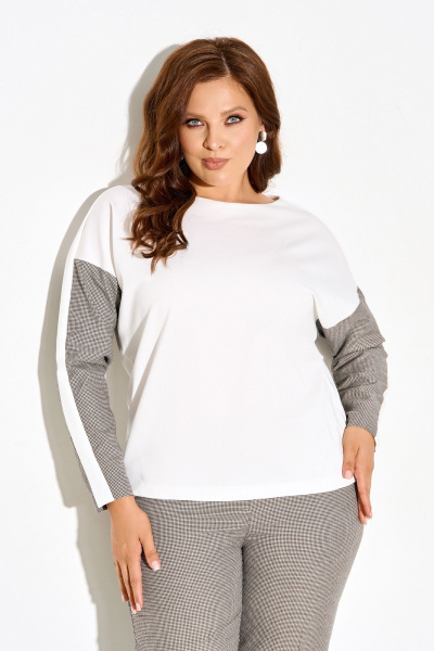 Черное платье из струящейся ткани с декоративным вырезом и кружевом IVA 1623 - фото 7