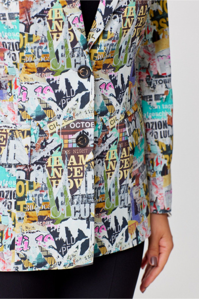 Комплект из жакета и классических брюк из текстиля БелЭльСтиль 412-3_03_22+596-2_79_22 газета+черный - фото 2