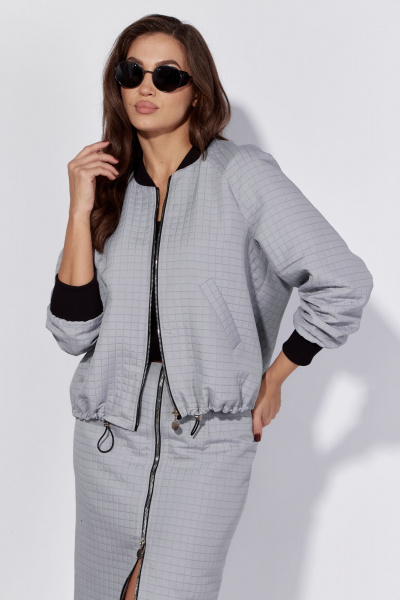 Демисезонный костюм с бомбером и юбкой в стильном минимализме Luna 181 серый - фото 7