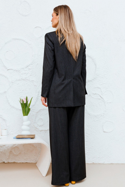 Костюм 3-ка из текстиля: брюки, жакет и галстук для офиса Ambera Style 2058В черный_полоска - фото 2