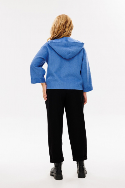 Повседневный костюм из трикотажа: укороченный жакет и брюки Michel chic 1357 голубой/черный - фото 5