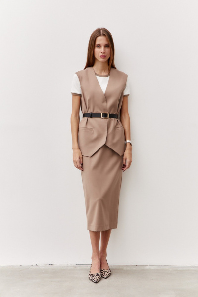 Жилет из костюмной ткани с прямым силуэтом и застежкой на кнопки Luitui R3013.3 - фото 1