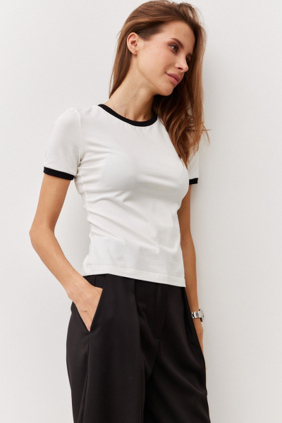 Стильный джемпер из трикотажа с хлопком Luitui R5071 молочный/черный - фото 1