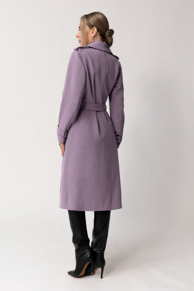 Демисезонное пальто с кокетками, погонами и шлицей из ткани Golden Valley 7119 фиолетовый - фото 2