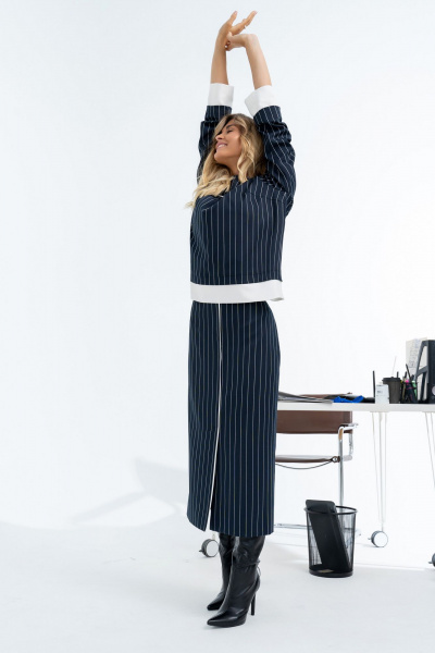 Демисезонный комплект юбки и блузки в стиле классика Barti 24-13 сине-белый - фото 8