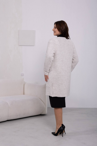 Кардиган вязаный из трикотажа с длиной свободной посадки Romgil 906ПТЗ светло-бежевый - фото 2