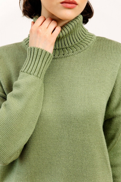 Демисезонное платье с разрезом из трикотажа Romgil РВ0003-ШЕ1 светло-оливковый - фото 3