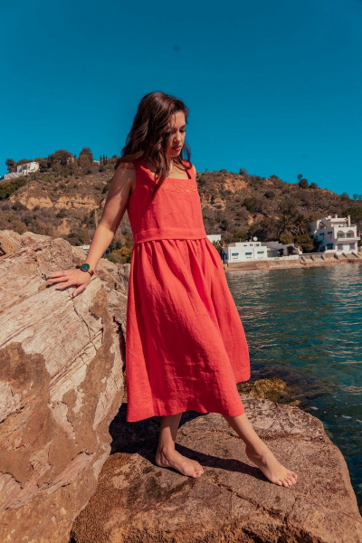 Платье без рукавов с вышивкой и расширенной юбкой летняя MALI 424-032 коралл - фото 3