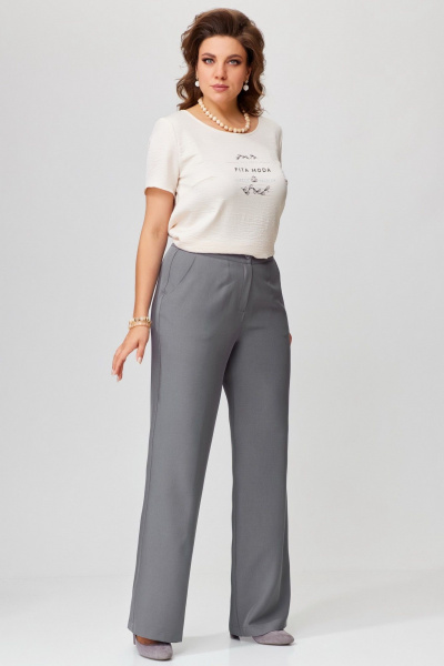 Демисезонные прямые брюки из текстиля с карманами и поясом Fita 20263 серый - фото 2