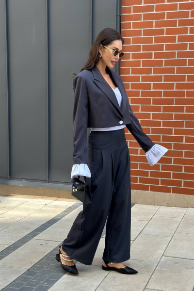 Широкие свободные брюки из костюмной ткани с карманами AURA otd 4151 - фото 6