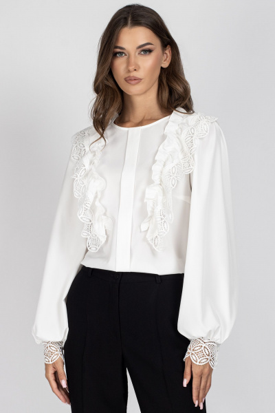 Блузка с кружевными вставками и воротником-стойкой VIZAVI 716 молочный - фото 6