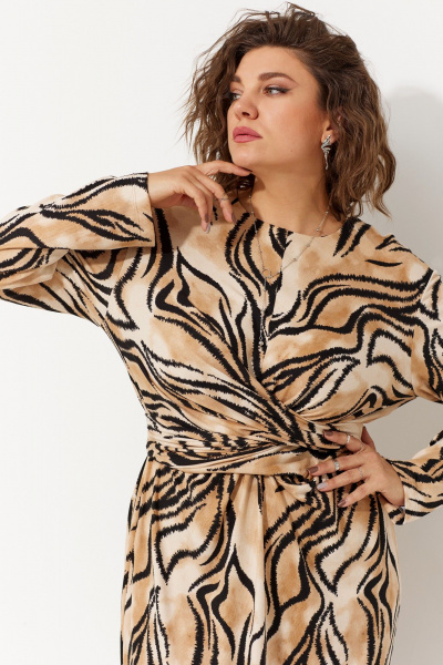 Демисезонное платье с анималистичным принтом из трикотажа BegiModa 1042 лео - фото 2
