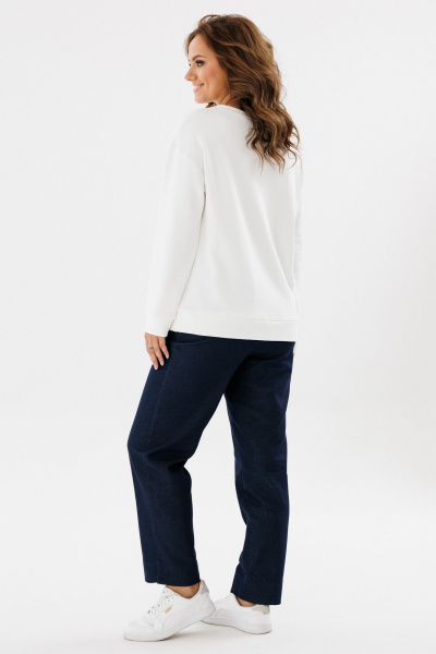 Демисезонный белый трикотажный джемпер с вышивкой Condra 16254 белый - фото 3