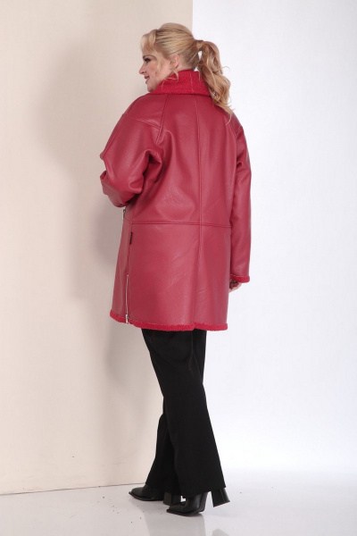Пальто женское двубортное из экокожи с кокеткой и рельефами Celentano 2080.1 алый - фото 9