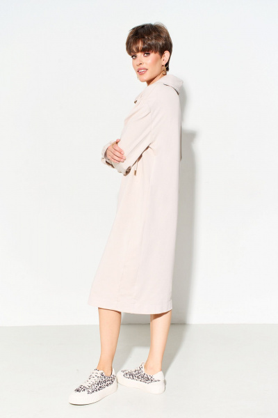 Платье из трикотажа с воротником-стойкой и втачными рукавами FOXY FOX 1563 бежевый - фото 2