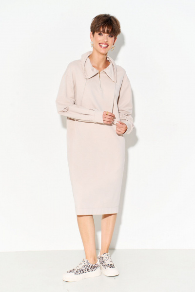 Платье из трикотажа с воротником-стойкой и втачными рукавами FOXY FOX 1563 бежевый - фото 1