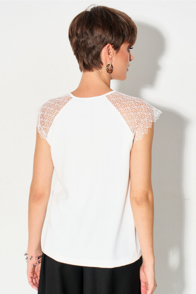Блуза из легкой ткани с рукавами из кружева и разрезом FOXY FOX 1685 молочный - фото 2