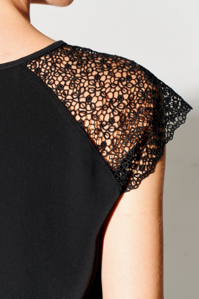 Блуза из легкой ткани с кружевом и разрезом FOXY FOX 1685 черный - фото 7
