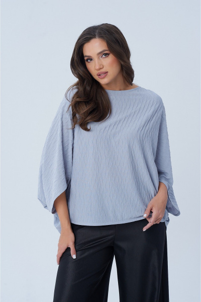 Блуза оверсайз с вырезом лодочка и спущенными плечами AXXA 142 А - фото 7