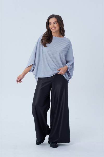 Блуза оверсайз с вырезом лодочка и спущенными плечами AXXA 142 А - фото 3