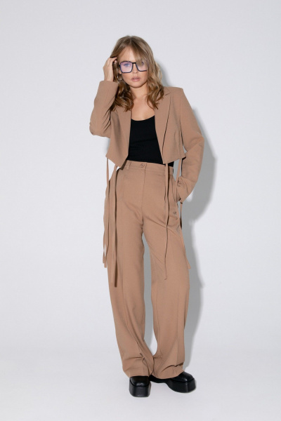 Комплект из жакета, майки и брюк палаццо PiRS 4973 бежевый+черный - фото 2