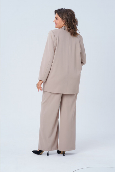Бежевый костюм жакет и брюки из текстиля с карманами Anelli 1398 овсяное_печенье - фото 2