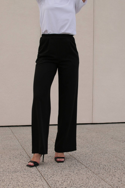 Черные брюки палаццо из струящейся ткани для повседневного образа Legend Style P-015 черный - фото 6