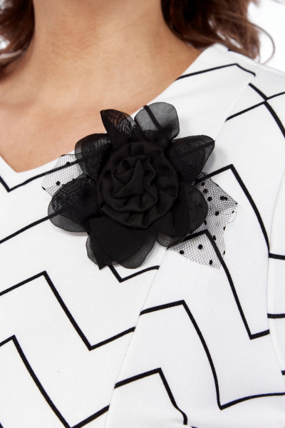 Миди-платье в стиле бохо с отрезной линией и сборками Abbi 4046 бело-черный - фото 8