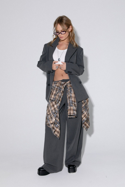 Костюм-двойка с свободным жакетом и брюками-палаццо PiRS 5373 серый - фото 3