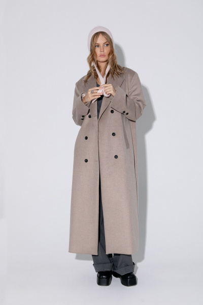 Миди пальто оверсайз с расширенными плечами и двубортной застежкой PiRS 5382 бежевый - фото 4
