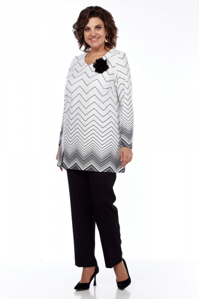 Демисезонный трикотажный блузон с разрезами и брошей Abbi 4048 - фото 16