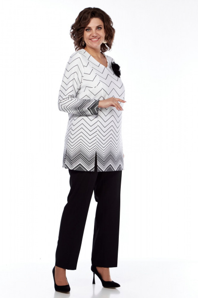 Демисезонный трикотажный блузон с разрезами и брошей Abbi 4048 - фото 14