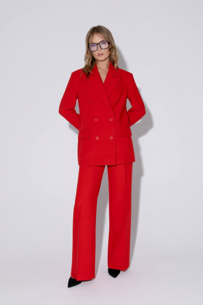 Костюм-двойка свободный жакет и брюки со стрелками PiRS 5473 красный - фото 11