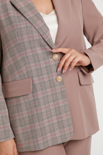 Бежевый костюм из комбинированной ткани с лацканами Takka Plus 24-237 - фото 11