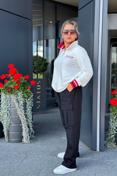 Демисезонный спортивный комплект из брюк и блузы с принтом Runella 1643 - фото 12