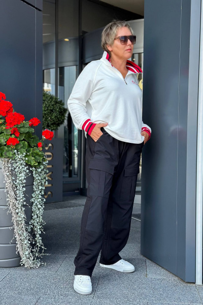 Демисезонный спортивный комплект из брюк и блузы с принтом Runella 1643 - фото 11