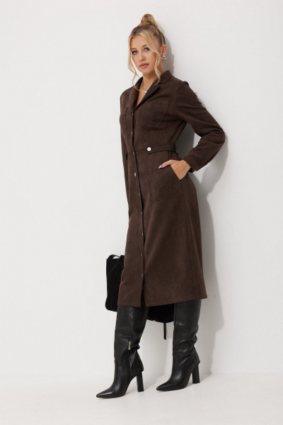 Платье с воротником и карманами из искусственной замши AMUARt 1014-1 коричневый,замш - фото 11