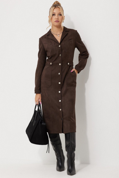 Платье с воротником и карманами из искусственной замши AMUARt 1014-1 коричневый,замш - фото 1