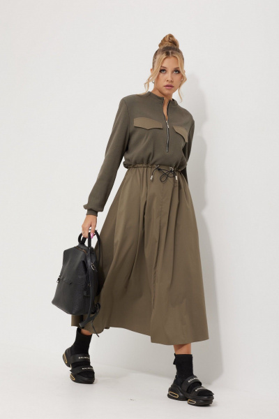 Свободное платье из текстиля с кулисами и карманами AMUARt 1018 хаки - фото 15