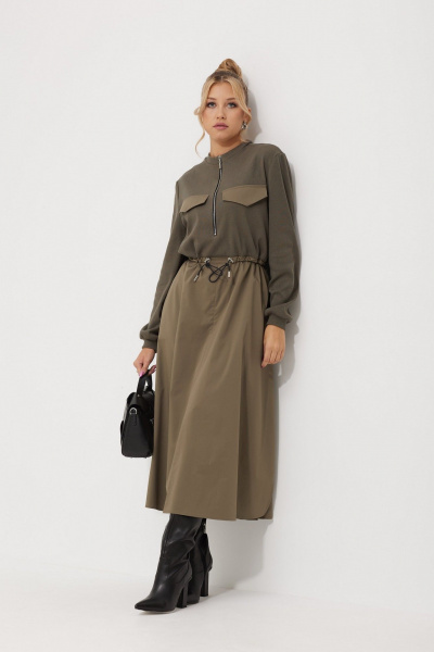 Свободное платье из текстиля с кулисами и карманами AMUARt 1018 хаки - фото 3