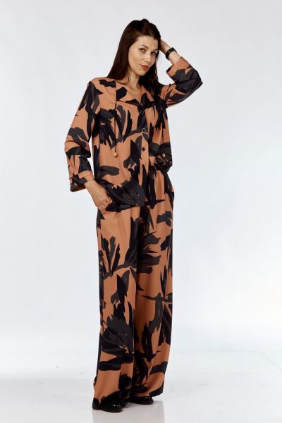 Костюм из тканей: прямая рубашка и палаццо брюки с резинкой SMilaLine М-2406 черно-рыжий(принт) - фото 7