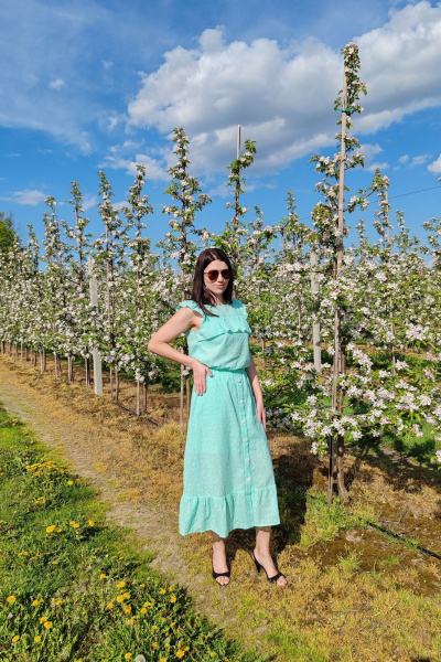 Блуза из хлопка и ришелье с воланами и карманами SMilaLine М-2407/1 мята - фото 2