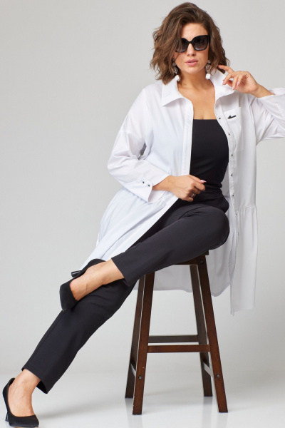 Белая повседневная блуза со спущенным рукавом и накладным карманом EVA GRANT 7068-1 белый - фото 6