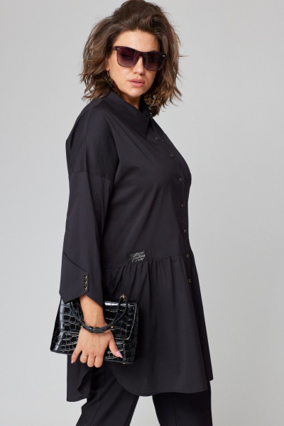 Черная блуза из хлопкового текстиля с пуговицами и разрезами EVA GRANT 7068-1 черный - фото 16