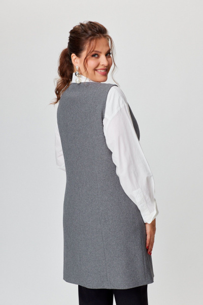 Деловой жилет классический на подкладке с V -вырезом AMUARt 1002-1 серый - фото 8