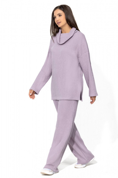 Трикотажный костюм oversize с широким воротником Gold Style 2597 лаванда - фото 2