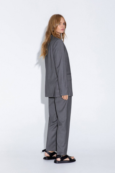 Деловой костюм-двойка из текстиля с полуприлегающим жакетом PiRS 4533 графит - фото 5