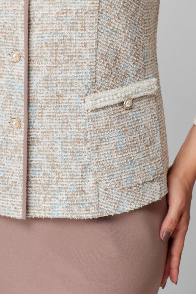 Голубой комплект из жакета и юбки с притачным поясом Мишель стиль 1216 бежево-голубой - фото 11